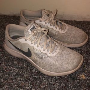 Nike Flex Contact Lightweight Shoe - White